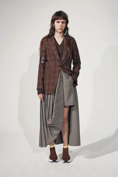 Look 8